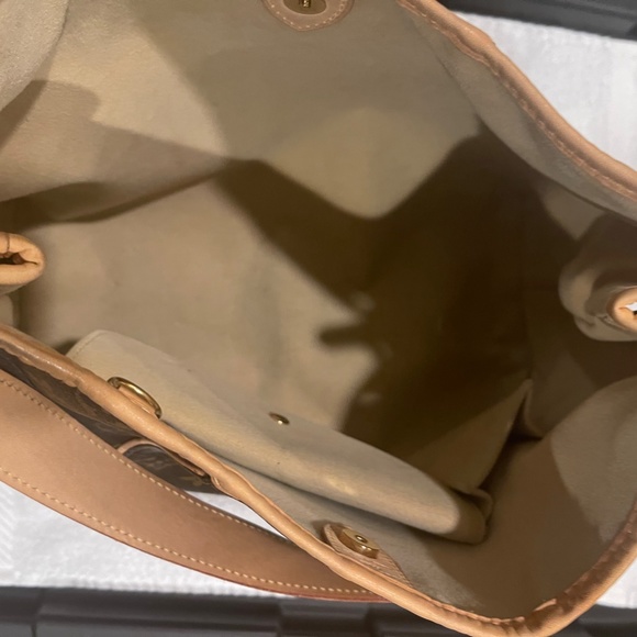 DISCONTINUED Galliera PM Authentic LV Hobo Monogram - Picture 9 of 11